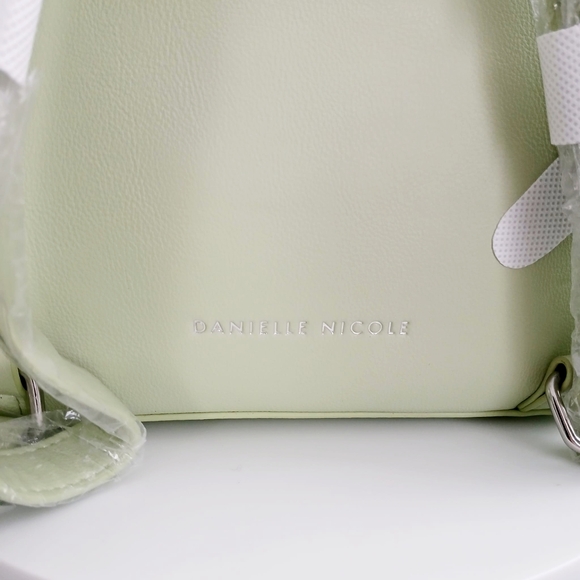 Tinkerbell Daniel Nicole Backpack - Picture 2 of 3